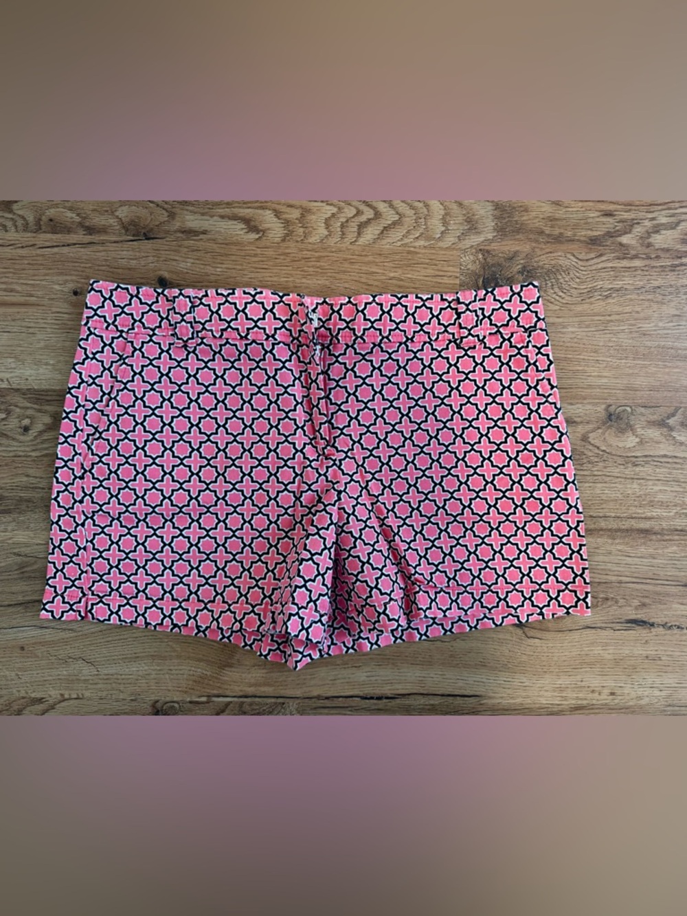 New York & Company Pink Geometric Print Shorts